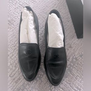 Chanel moccasins size 38